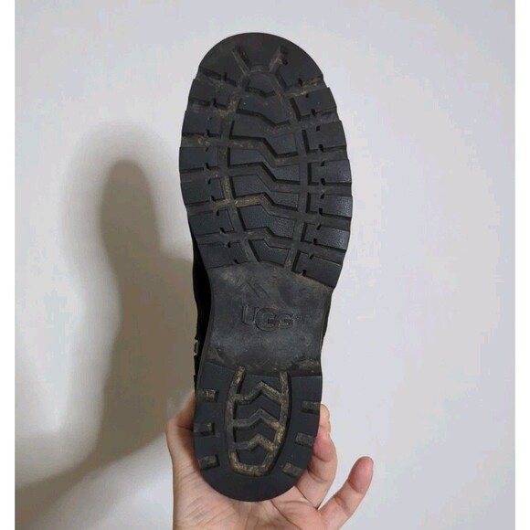 UGG Blayre II Boots Black Sz 8 Shearling Sheepskin Buckle Moto Warm Comfort EUC - Picture 12 of 12